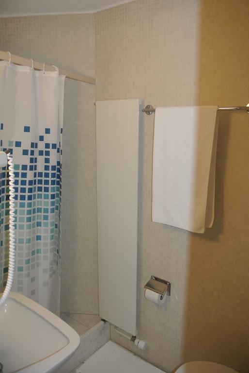 Hotel Drei Konige Richterswil Номер фото